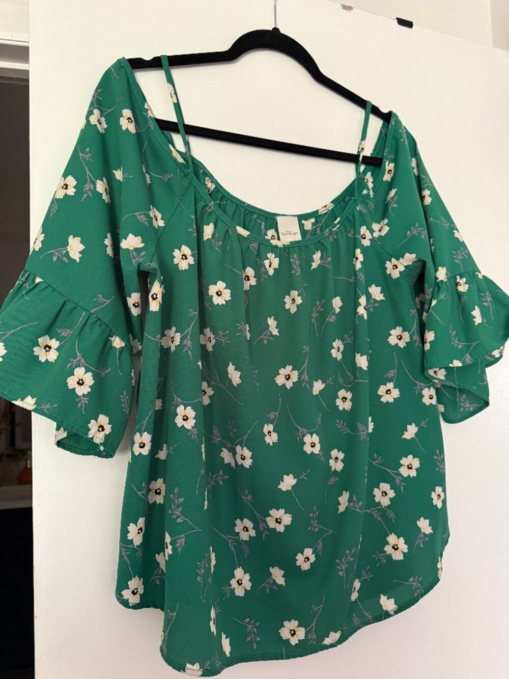 Kaileigh Flutter Sleeve Blouse - L